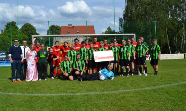 Absatz gegen Abseits – Fußball Frauen gegen Männer