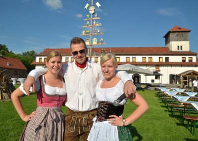 Oktoberfest im Juli aus Schloss Diedersdorf