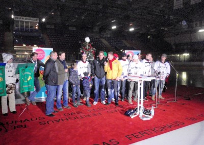 Erstes Adventssingen der Eisbären Juniors im Berliner Wellblechpalast