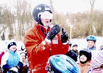 Schneeballschlacht der BB RADIO Morgenmacher gegen die Kinder der Kita "Krämer Kids" aus Oberkrämer.